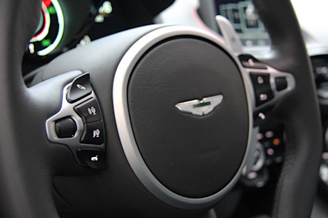Editorial 2020 aston martin vantage 28 dw