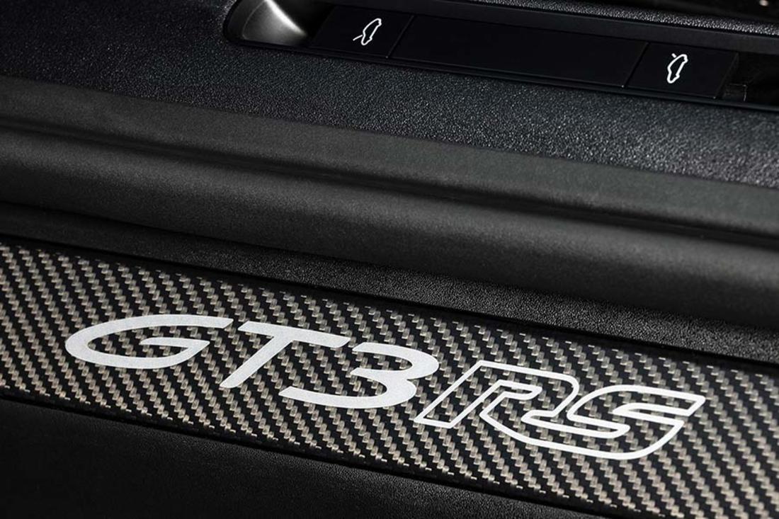 911 GT3 RS 2022 interior (3).jpg