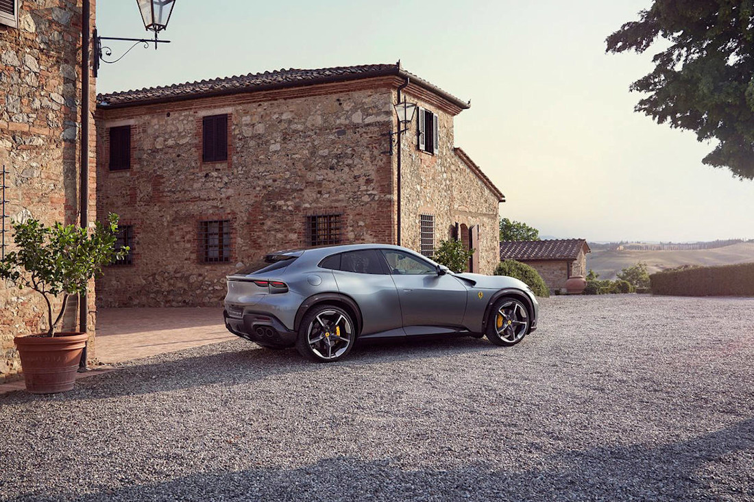 Ferrari-Purosangue-2023 (8).jpg