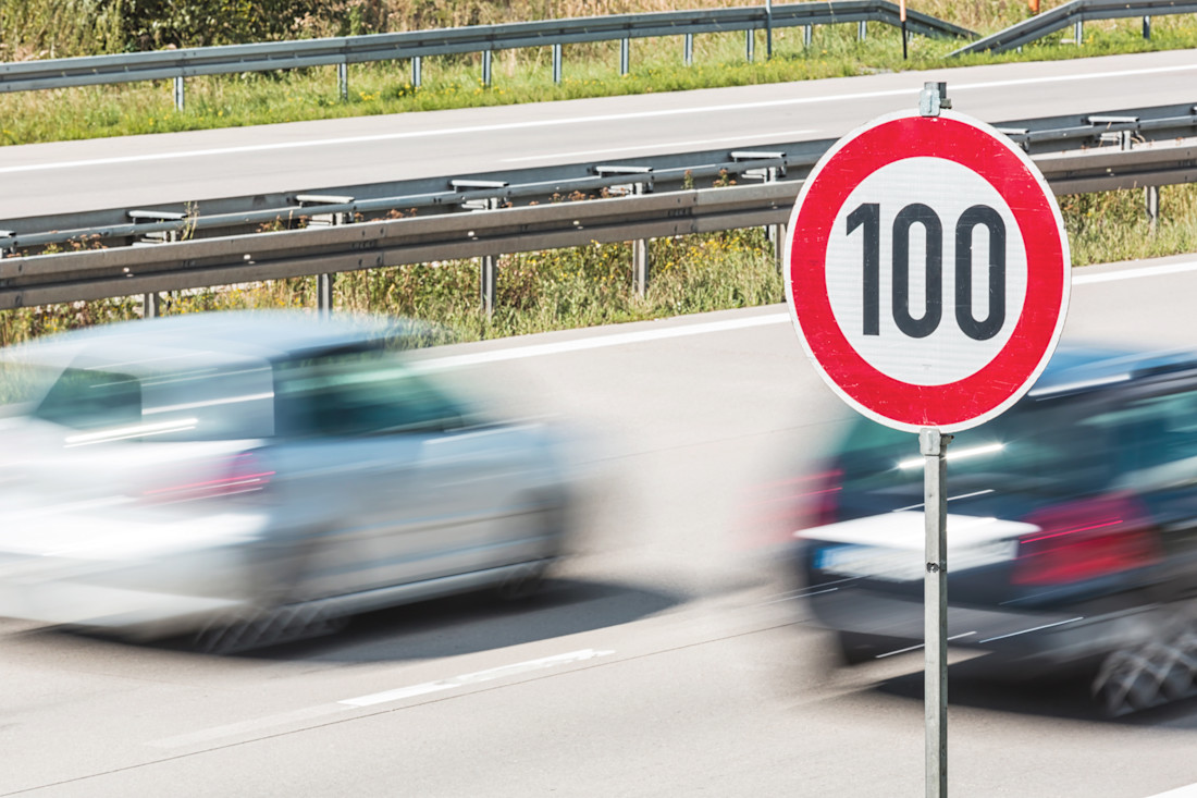 Vaarwel Tempo 100: Niederlande heben Tempolimit an