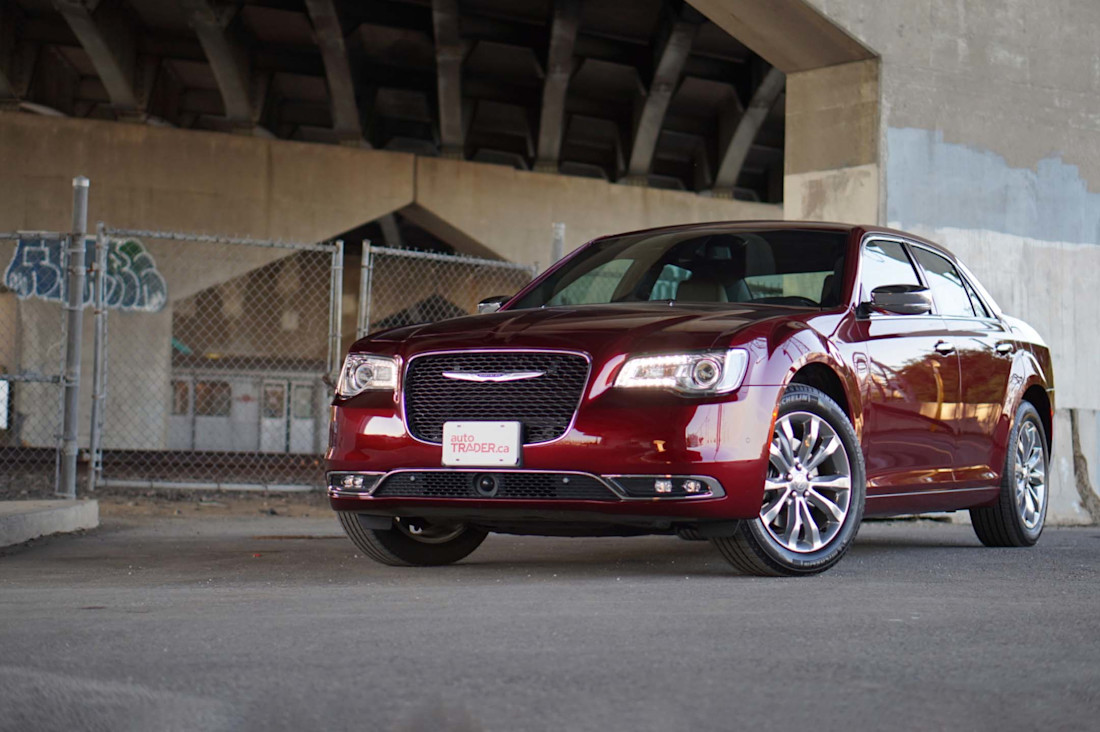 Editorial 2020 chrysler 300 limited awd 03 jl