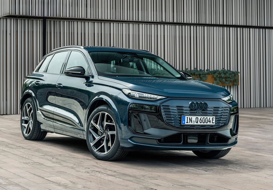 Audi-Q6 e-tron quattro-2025