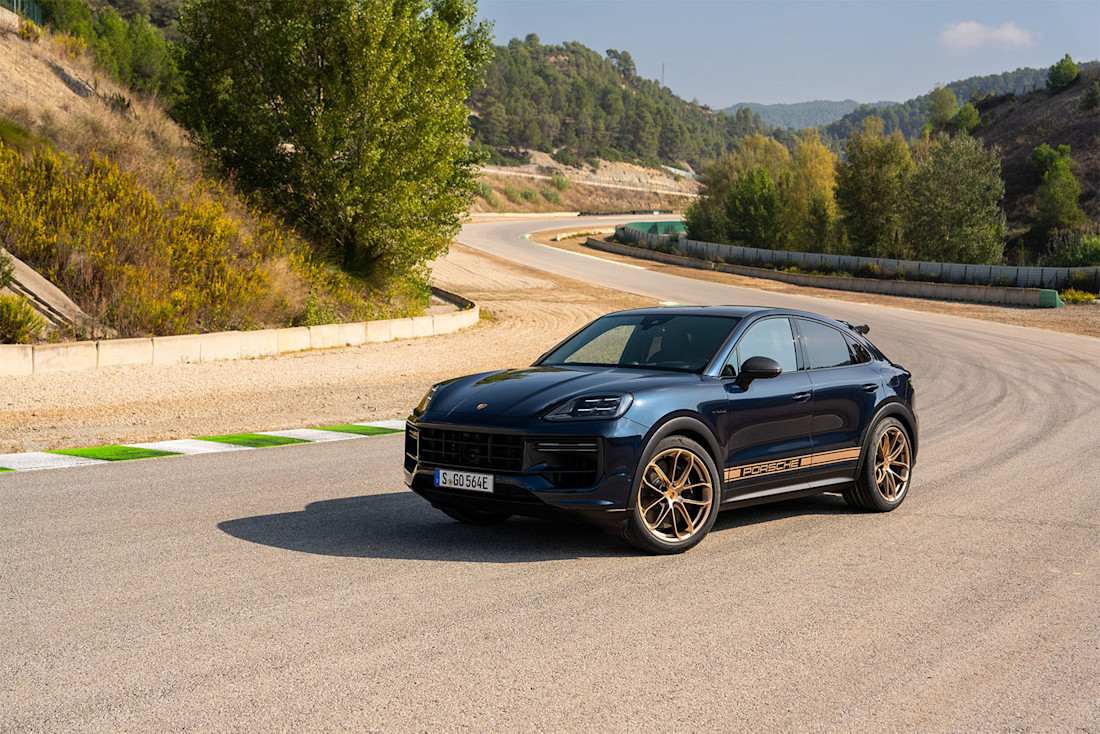 Porsche-Cayenne-Turbo-Hybrid-Front