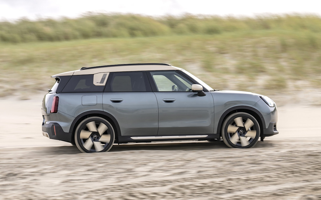 mini-countryman-electric-2024-seite
