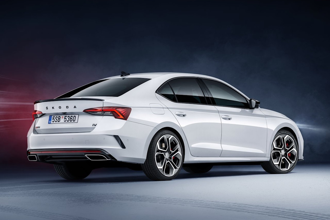 Skoda-Octavia_RS_iV-2020
