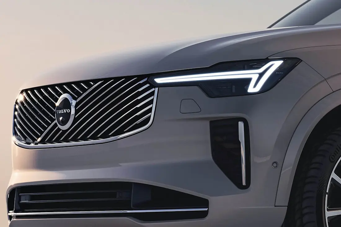 Volvo-XC90-2025 (4) Volvo-XC90-2025 (4)