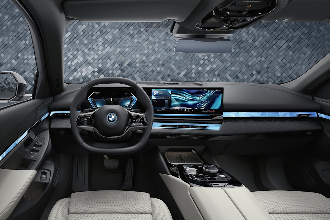 BMW-5er-G60-2023-Cockpit