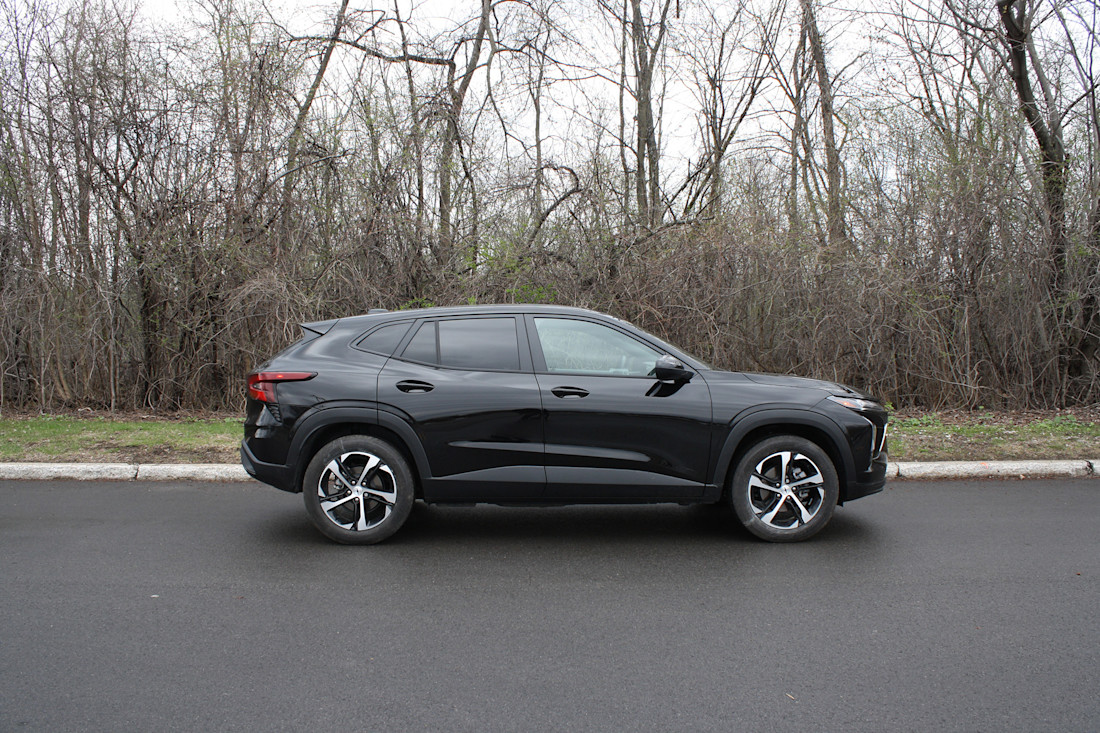 2026 Chevrolet Trax - TD - DB - 260514 - 9.jpg