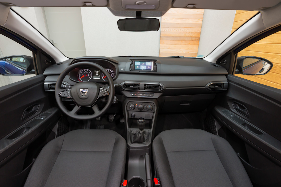 2020_-_New_Dacia_SANDERO_tests_drive (2)