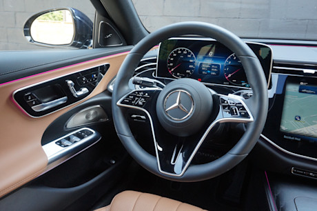 Editorial 2024 mercedes benz e 450 jl 20