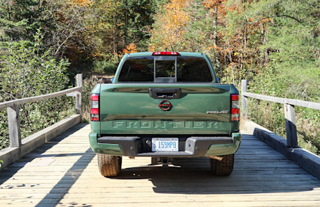 Editorial 2022 nissan frontier crew cab pro 4x 18 jm