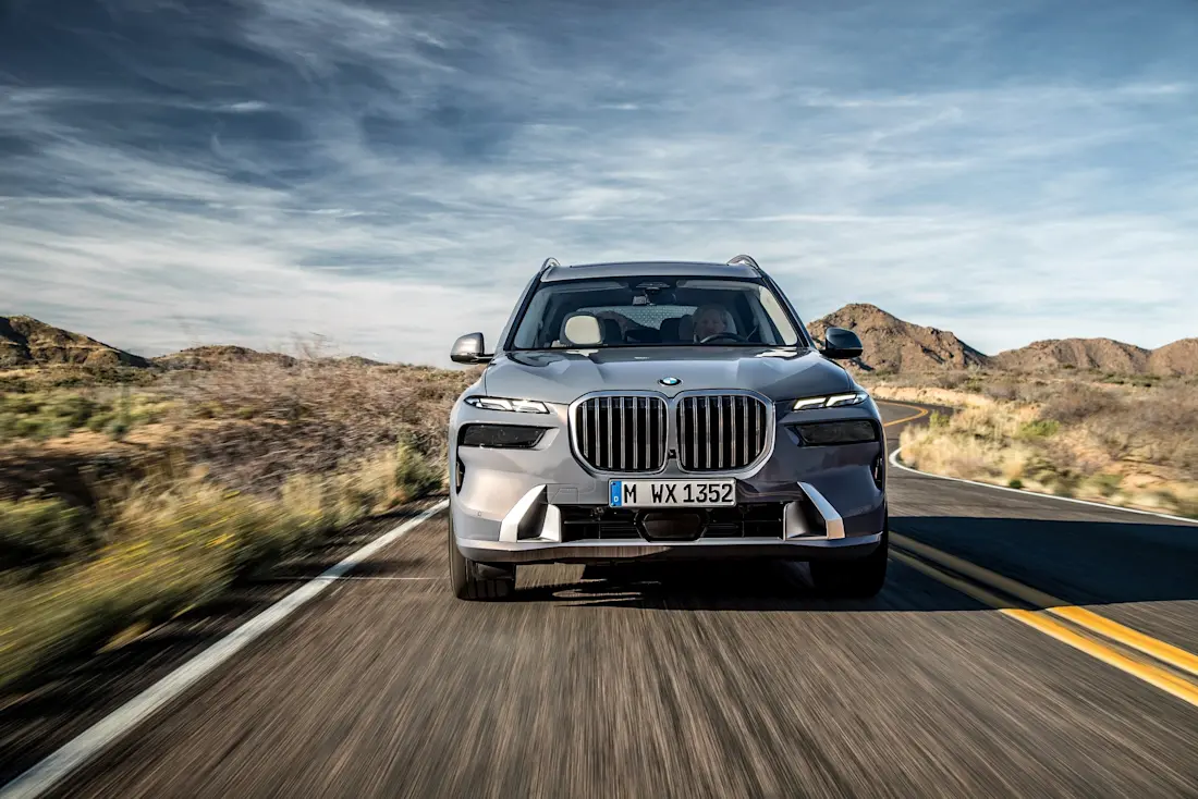 P90457490 lowRes the-new-bmw-x7-xdriv