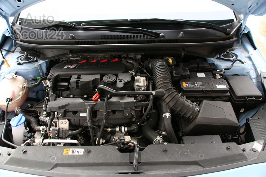 Hyundai i20N  (4).JPG
