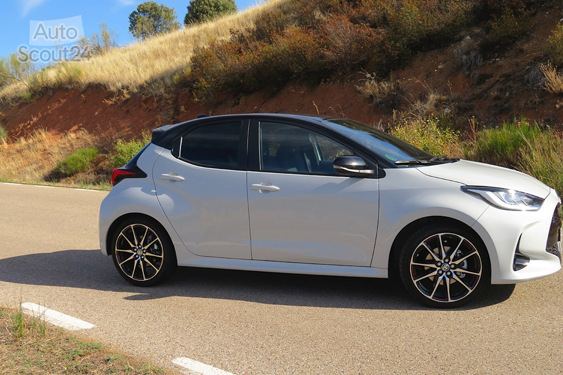 7_toyota_yaris_gr.JPG