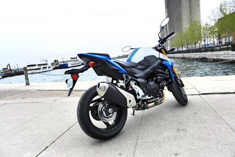 Editorial 07 jb 2015 suzuki gsx s750za