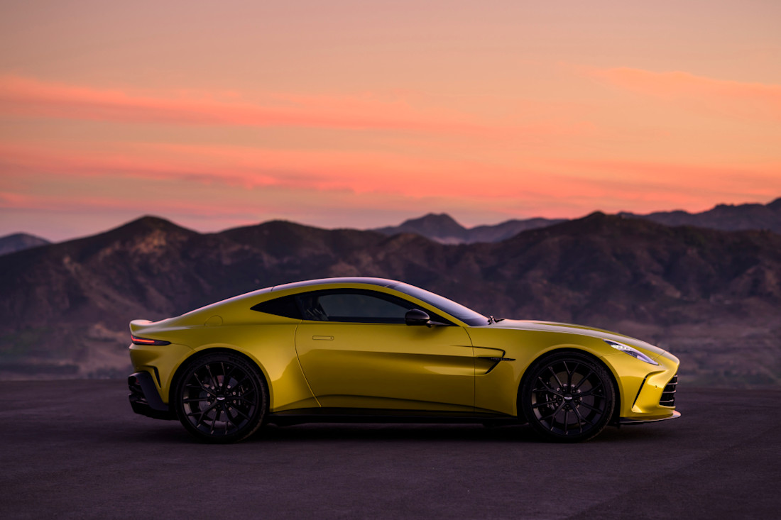 Aston-Martin-Vantage-2024 (12).jpg