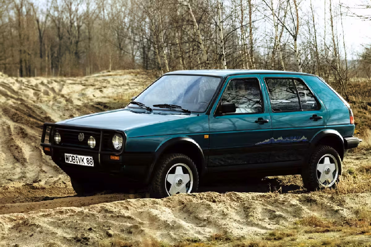 Volkswagen-golf-country (1).avif