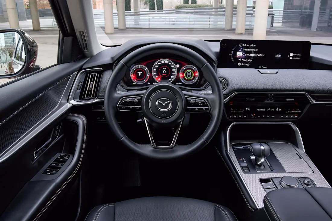 2022 mazda cx-60 barcelona src int 07