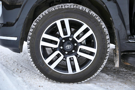 Editorial 2015 toyota 4runner limited 5 passenger ts 07