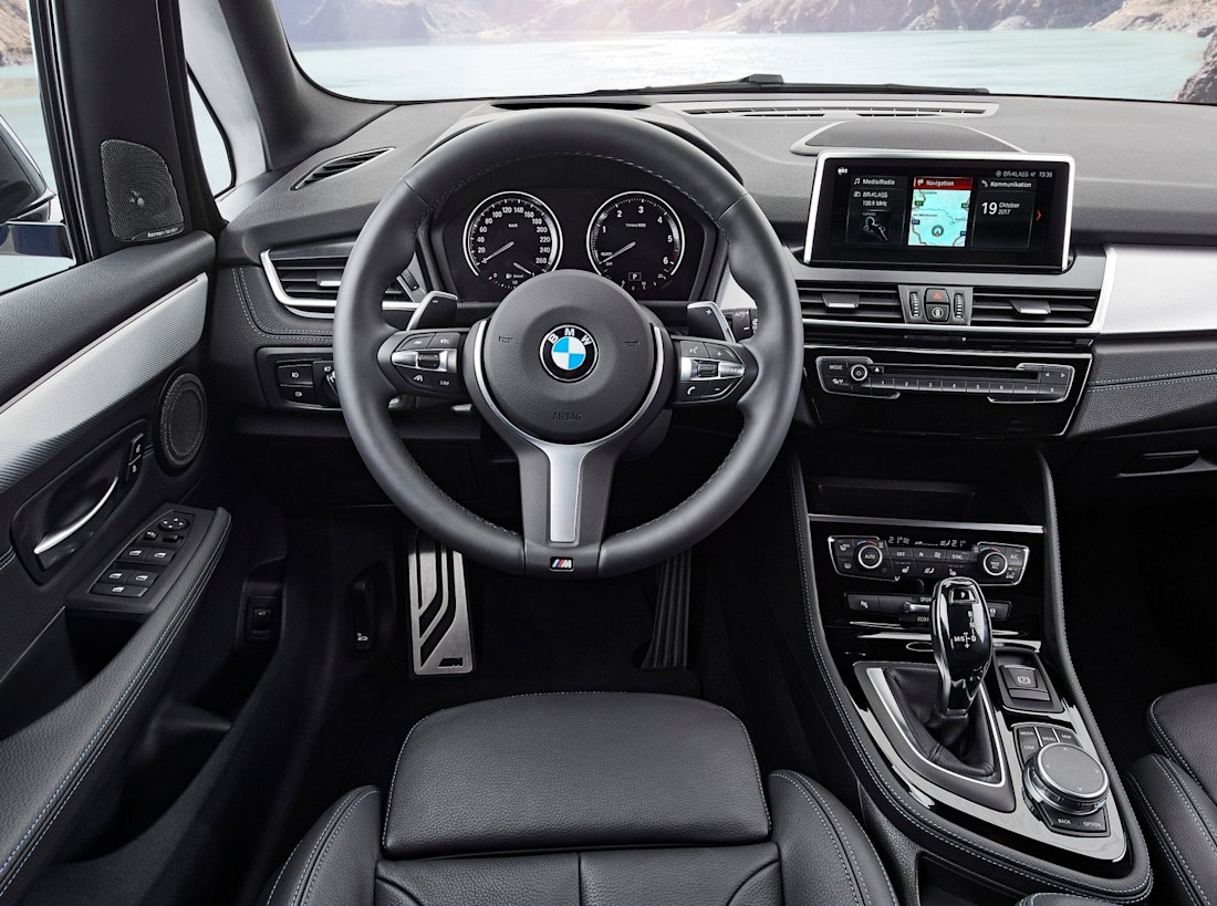 bmw-f46-2-er-gran-tourer-interior