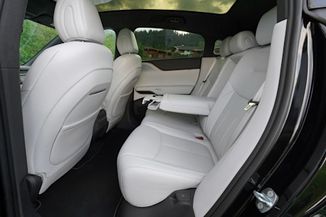 Xpeng-g6-performance-2026-ruecksitze