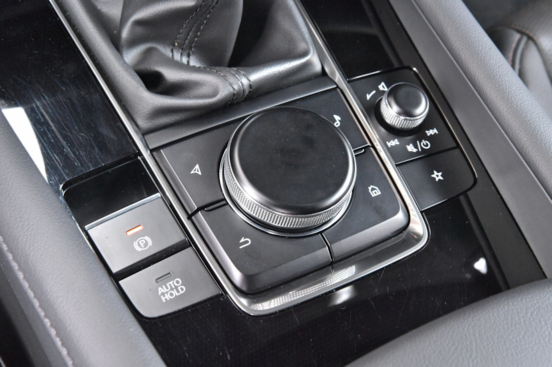 ford-focus-mazda-3-2022-5.jpg