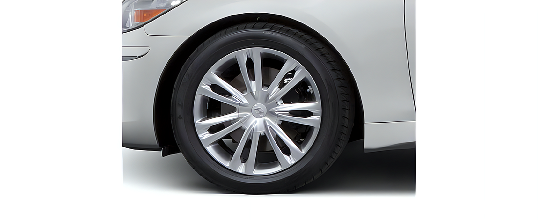 Hyundai Genesis Sedan 2012 12