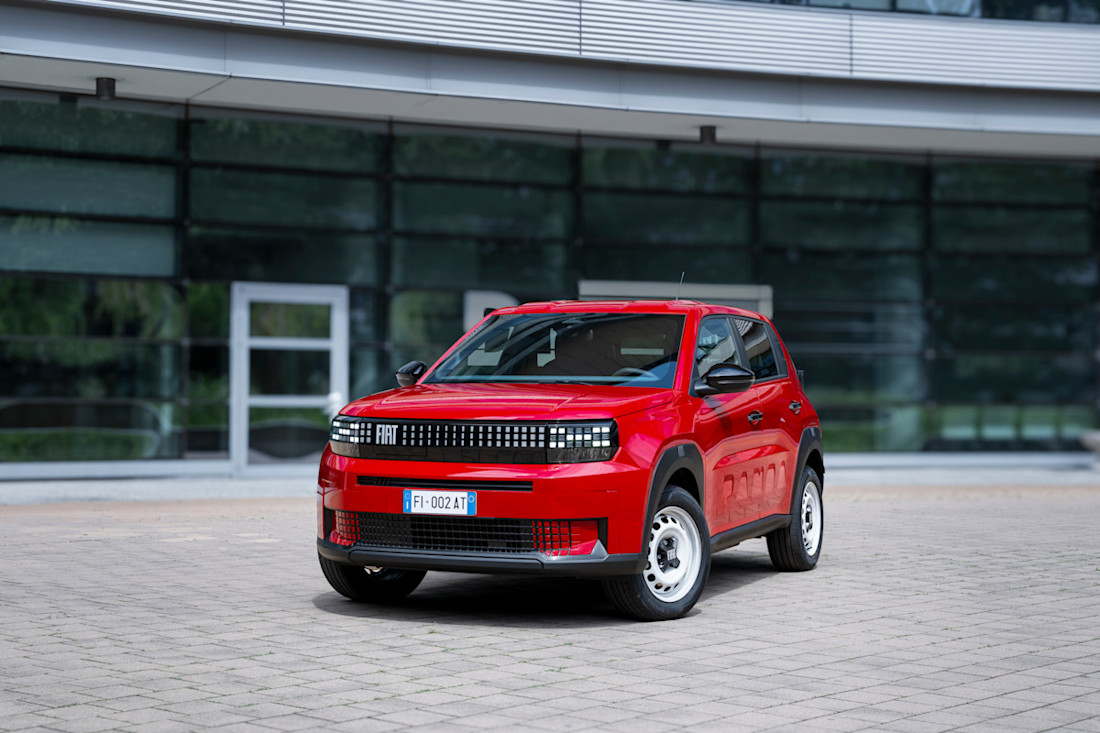 fiat grande panda electric red