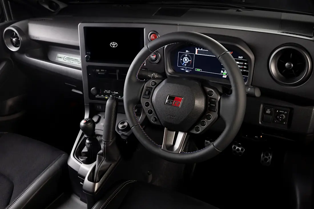 Nuova GR Yaris in edizione limitata dedicata a Sébastien Ogier 03