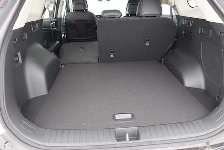 2026 Kia Sportage PHEV Review Body Image