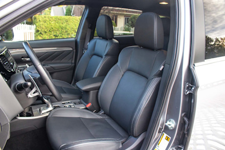 Editorial 2020 mitsubishi outlander phev 09 wc fr