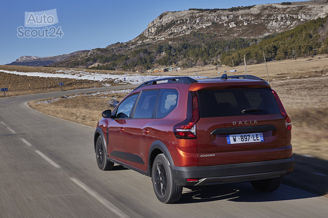 19_dacia jogger.jpg