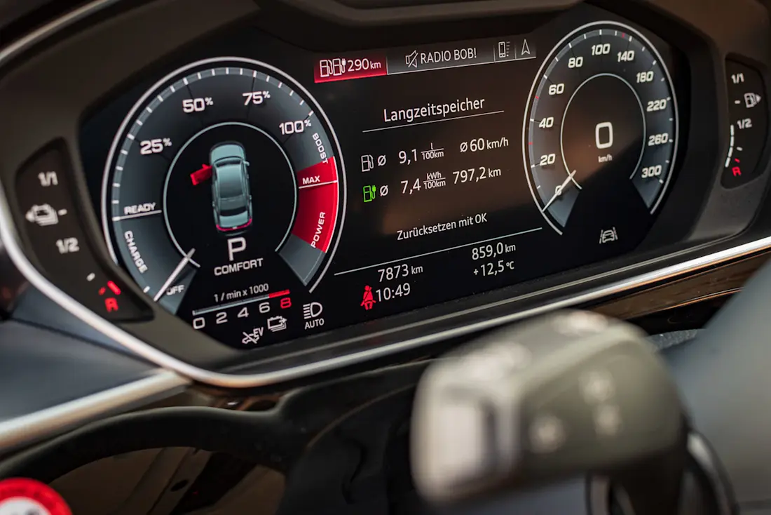 Audi-A8-60TFSIe-2020-Virtual-Cockpit Audi-A8-60TFSIe-2020-Virtual-Cockpit