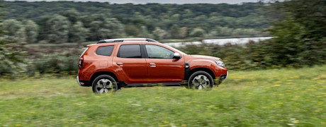 dacia-duster-side