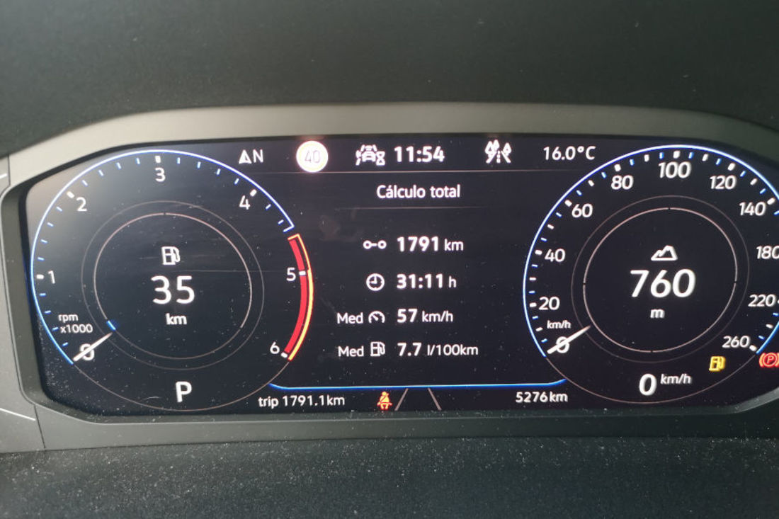 Volkswagen-california-ocean-2023-autoscout24 (37).jpg