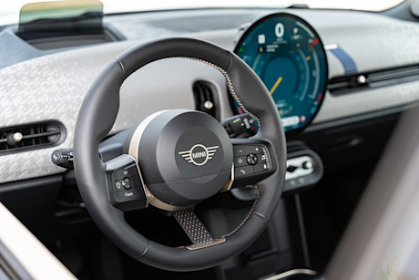 Editorial 2025 mini cooper s 3 door td jw 240903 27