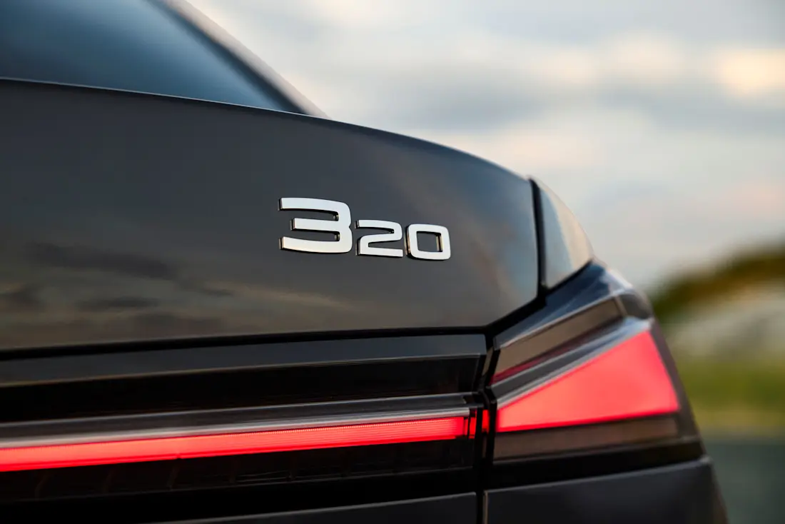 P90657747 highRes the-new-bmw-320-exte