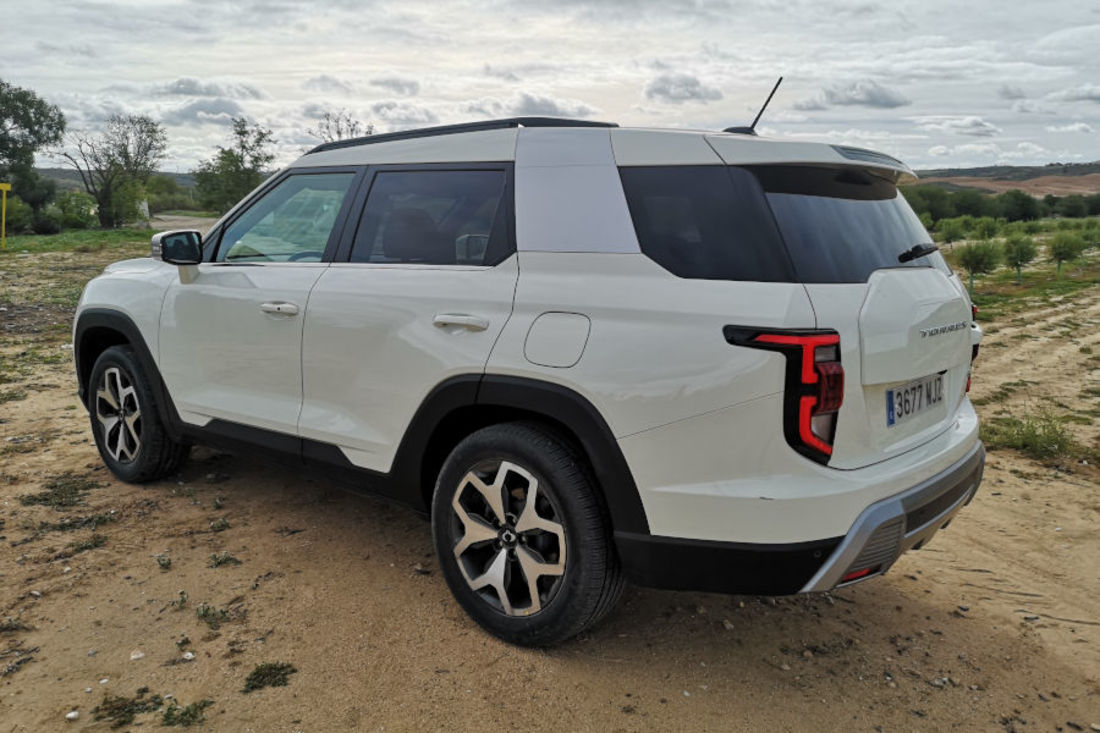 ssangyong-torres-2023-suv-review-autocasion (3).jpg
