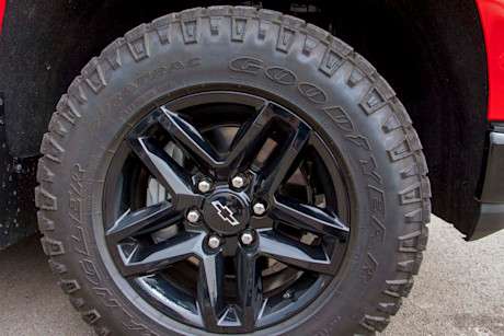 Editorial 2019 chevrolet silverado 08 lw
