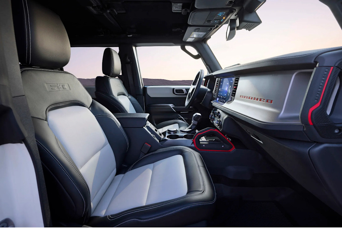 Ford-Bronco-60th-Anniversary -Package-2025 (9).jpg