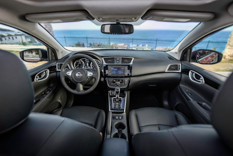 Nissan Sentra 2013 à 2019 : essai routier usagé Body Image
