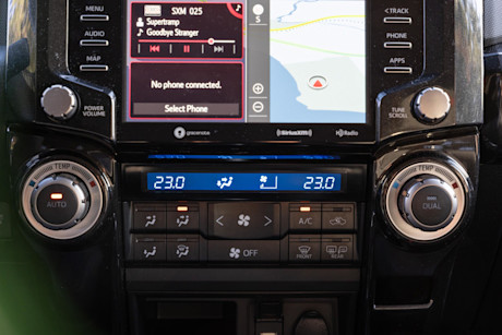 Editorial 2024 toyota 4runner trd off road td 240412 27 jw