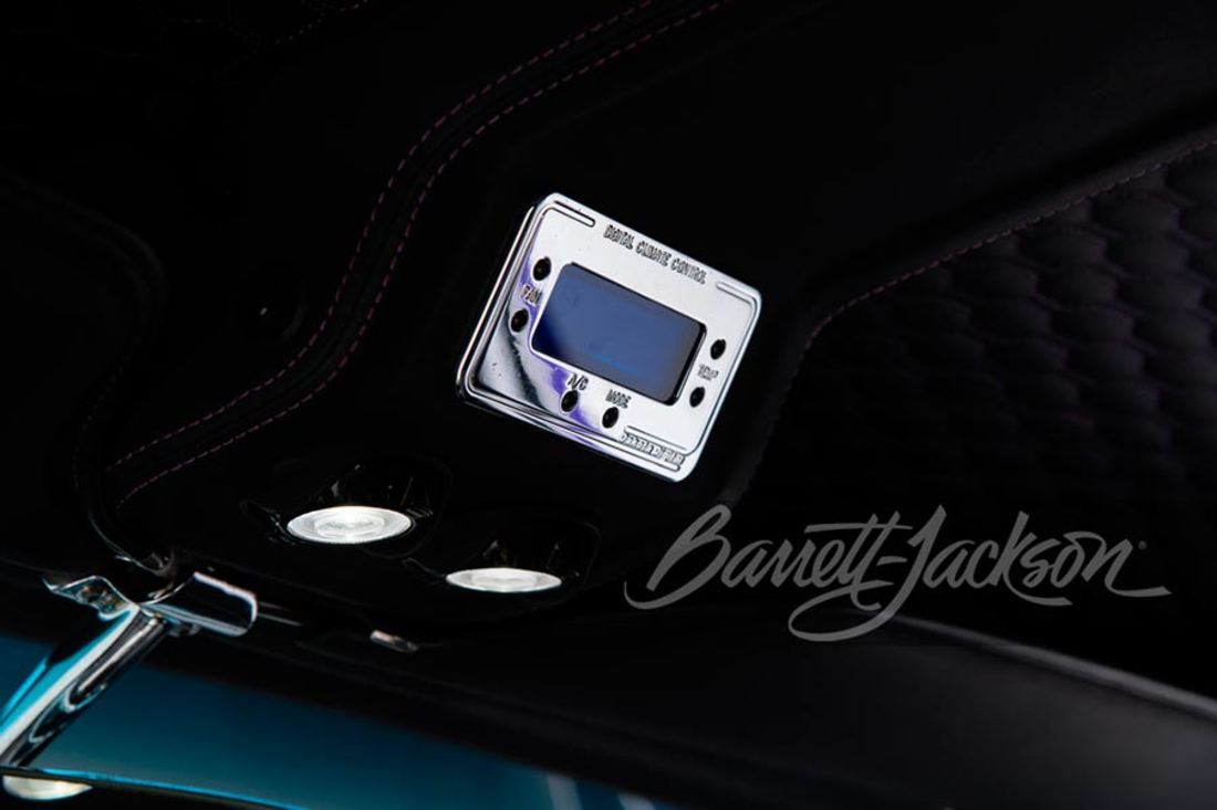 Ford-Mustang-1965-venom-restomod (15).jpg