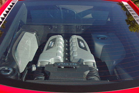 Editorial 2010 audi 52 r8 v10 pw 03