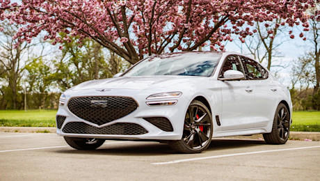 Editorial 2022 genesis g70 33t awd 02 jl