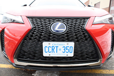 Lexus UX 250h AWD 2020 : essai hivernal Image