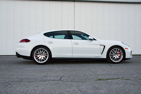 Editorial 2015 porsche panamera gts lw 11