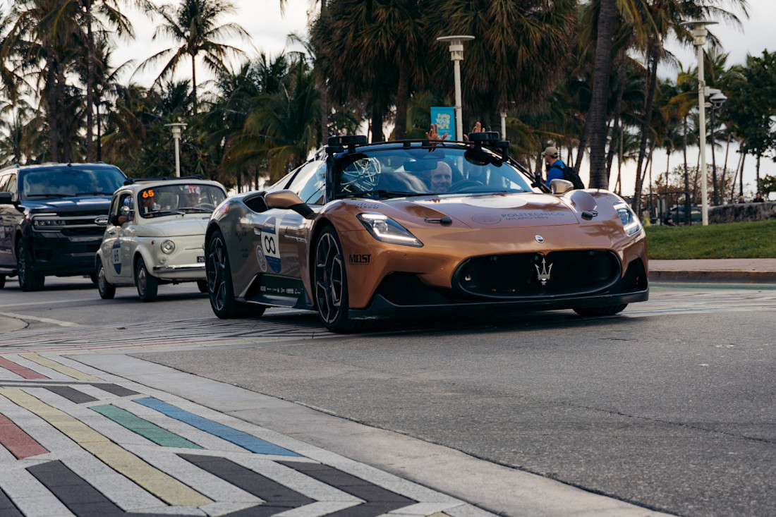 Original-25922-16-maserati-mc20-cielo-1000-miglia-experience-florida.jpg