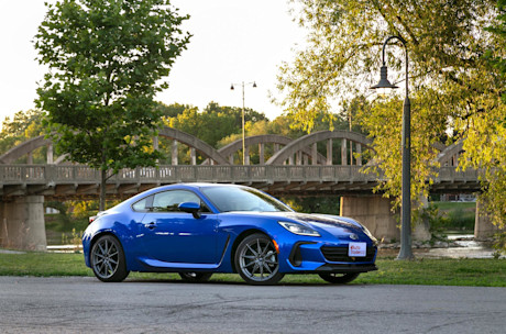 Editorial 2022 subaru brz sport tech 03 jw