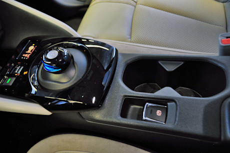 Editorial 2018 nissan leaf 34 mb